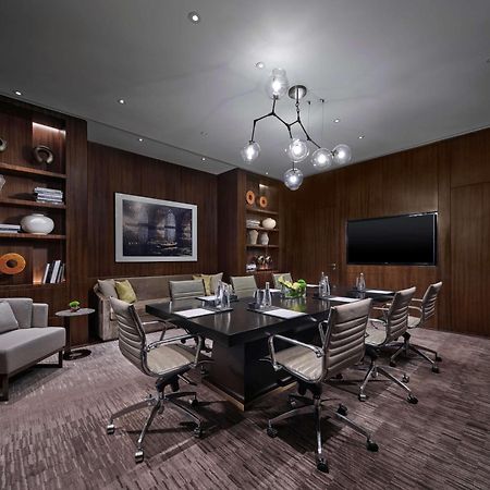 Hilton Guiyang Hotel Гуейян Екстериор снимка