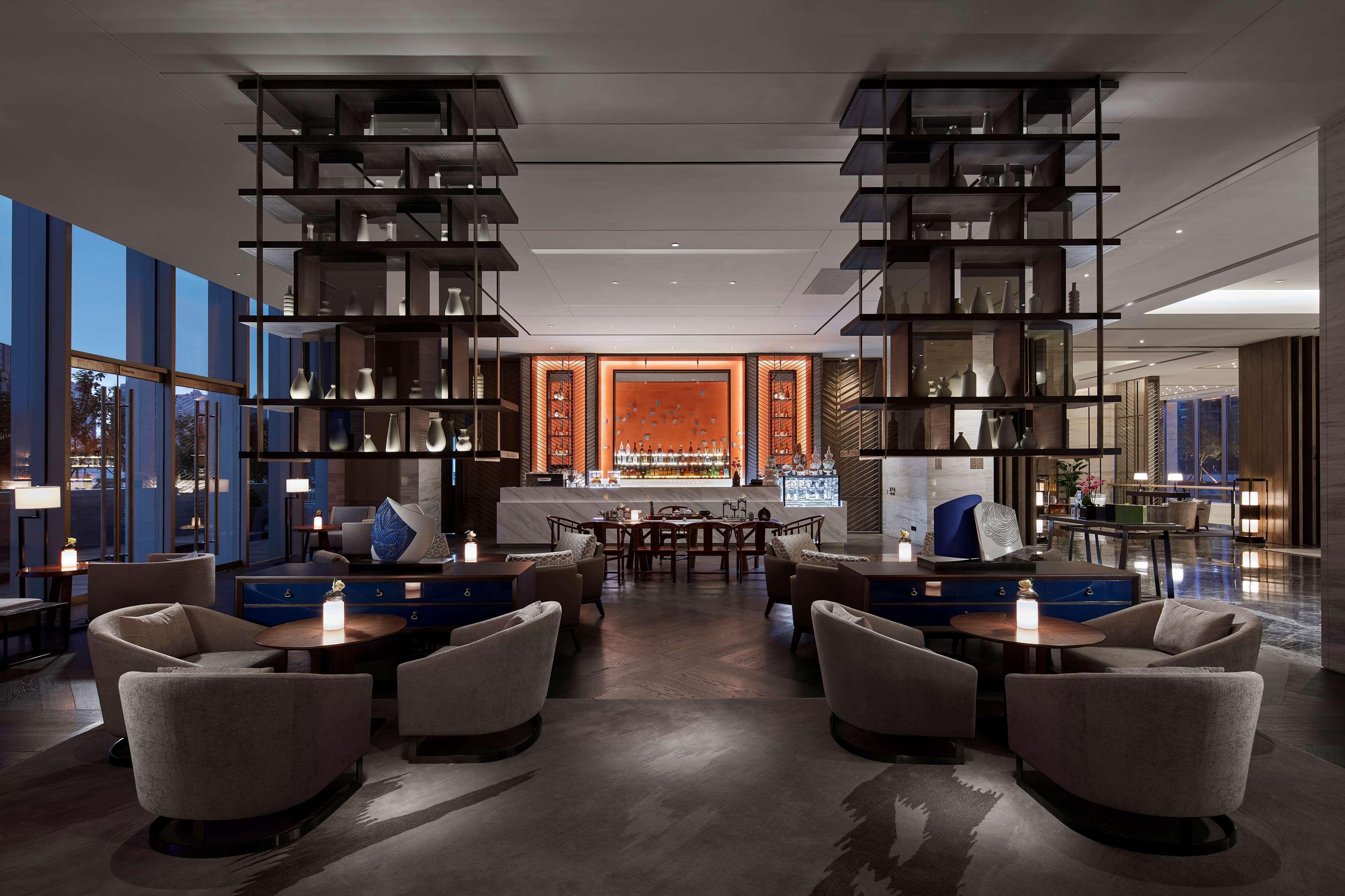 Hilton Guiyang Hotel Гуейян Екстериор снимка