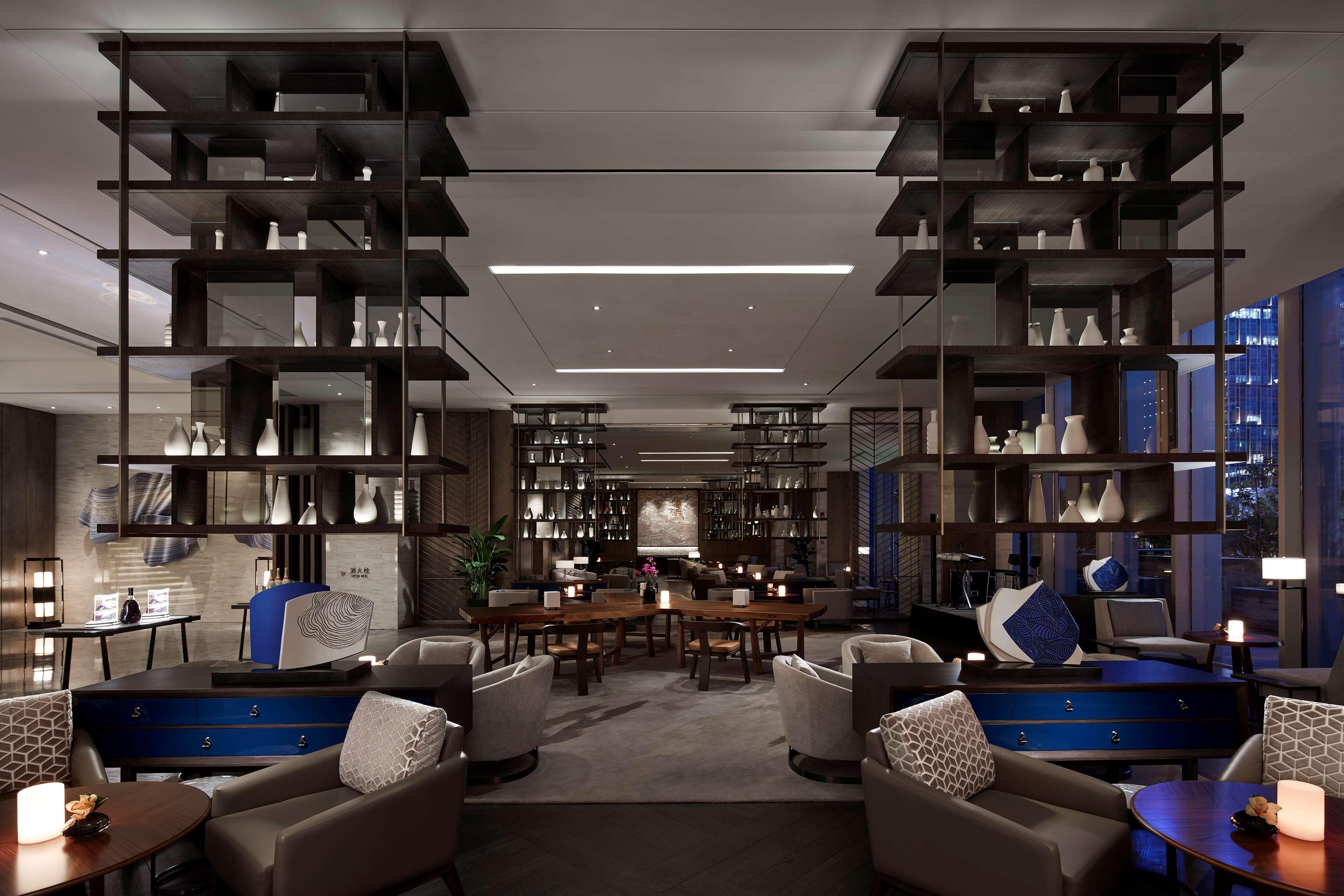 Hilton Guiyang Hotel Гуейян Екстериор снимка
