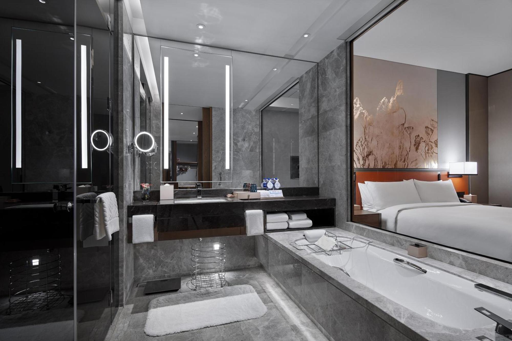 Hilton Guiyang Hotel Гуейян Екстериор снимка