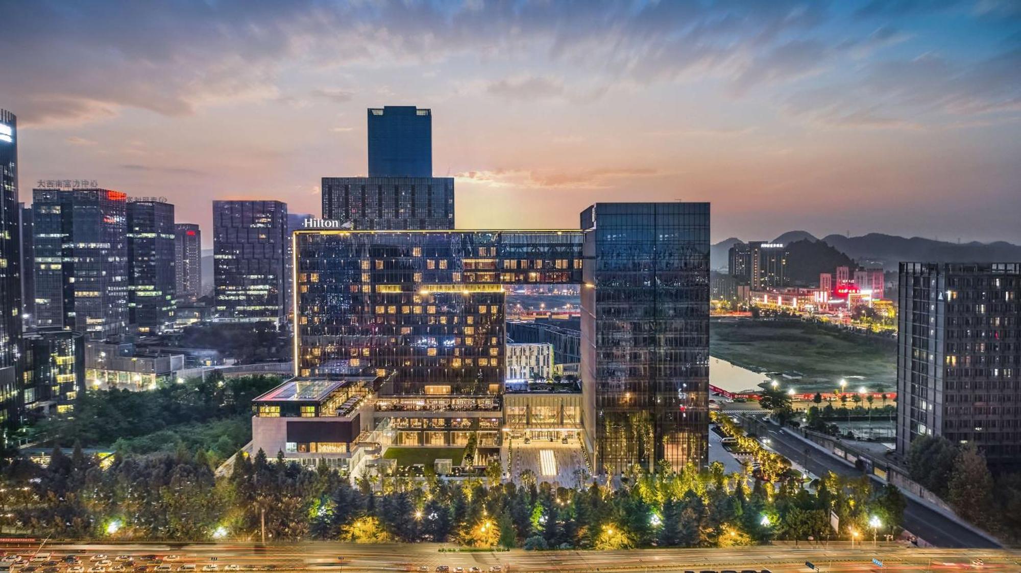 Hilton Guiyang Hotel Гуейян Екстериор снимка