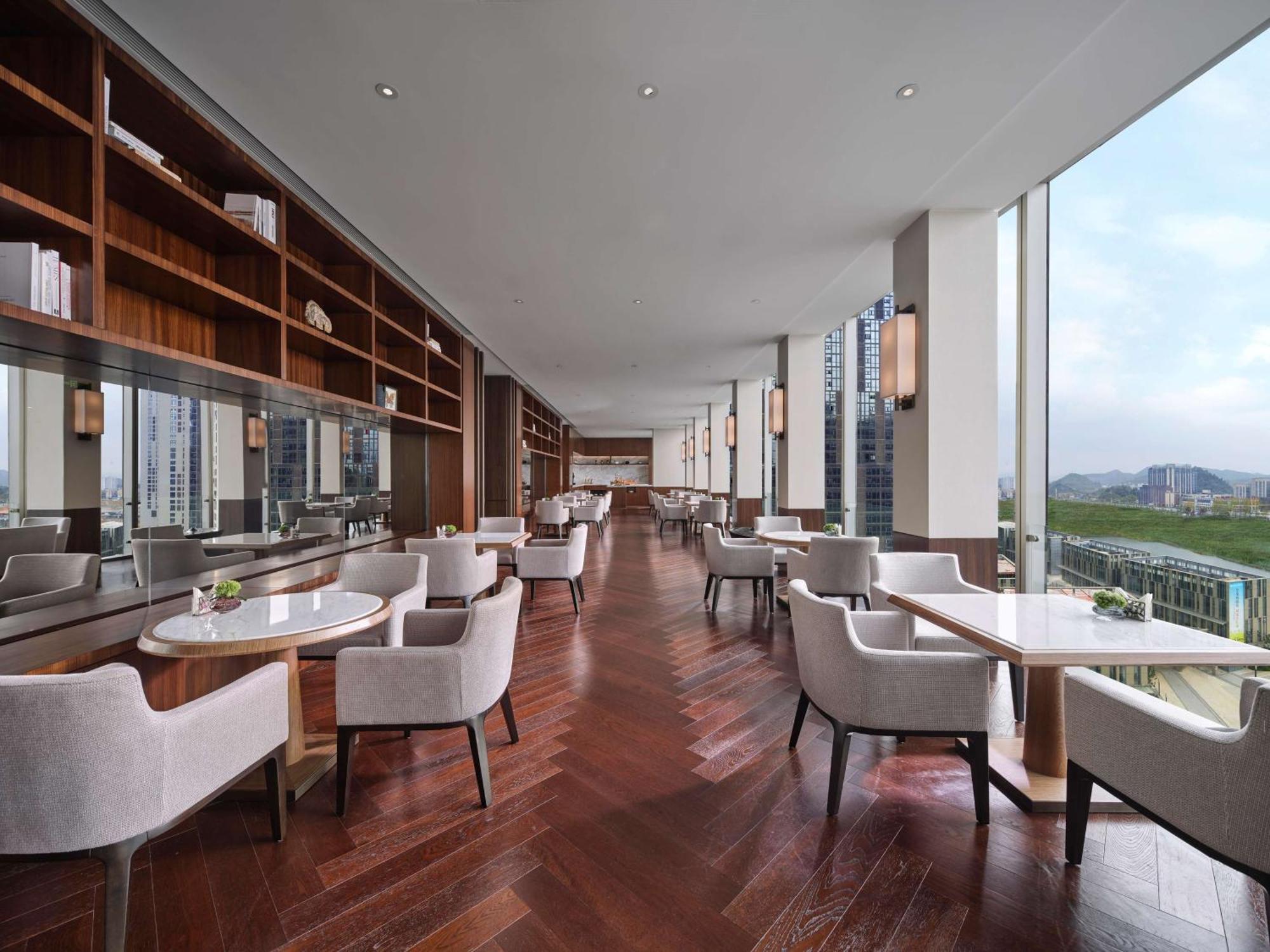 Hilton Guiyang Hotel Гуейян Екстериор снимка